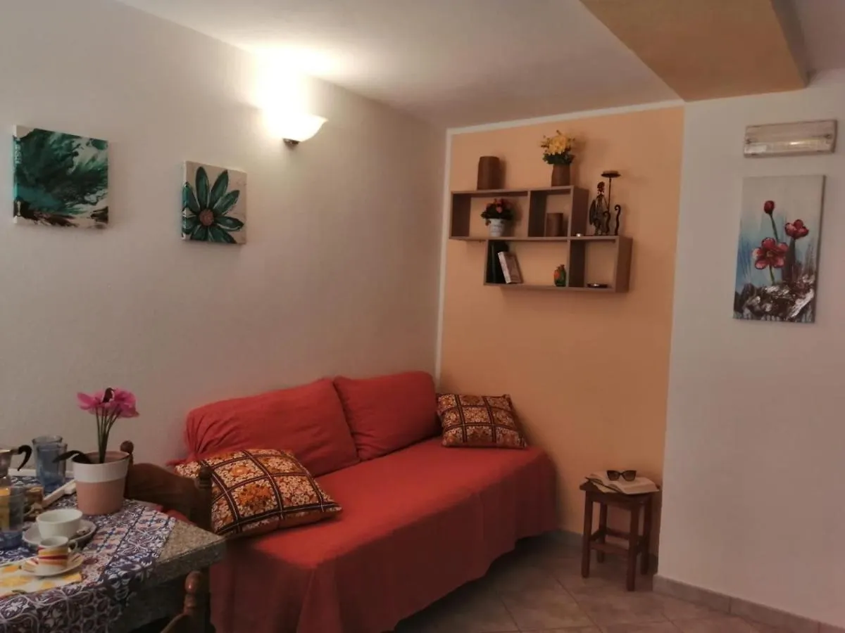 Apartment Appartamenti Le Conchiglie E Le Stelle Marine Cala Gonone